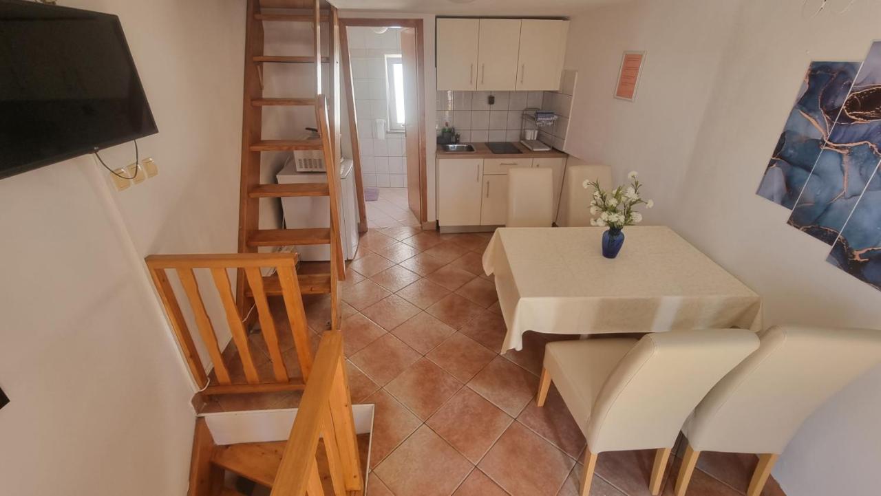 Apartment Igor With Balcony And Sea View Baška Екстериор снимка